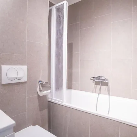 5-star Penthouse With Private Jacuzzi At Elite Comfort Budapest