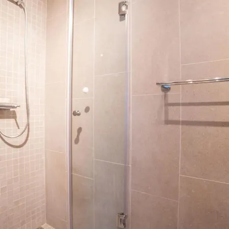 5-star Penthouse With Private Jacuzzi At Elite Comfort